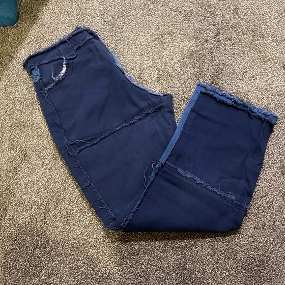 Jeans - Picture 2 of 4